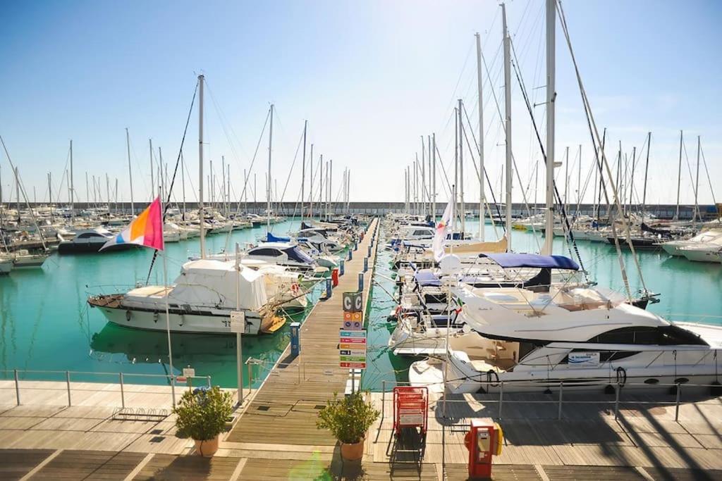 Appartamento A 50 Mt Dal Mare Rosignano Solvay Bagian luar foto