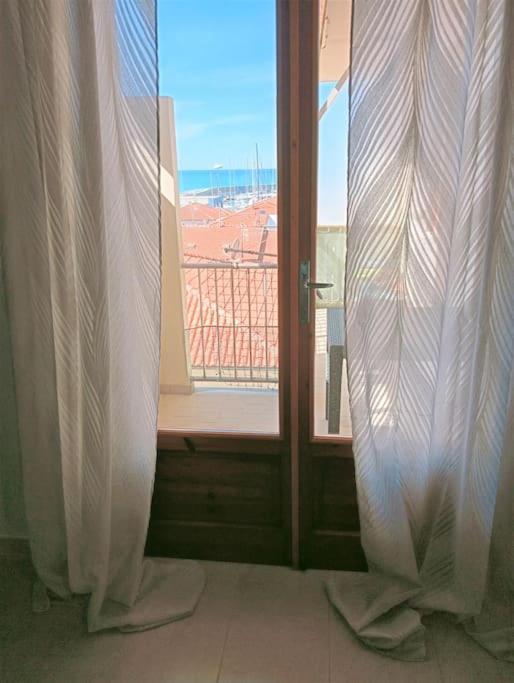 Appartamento A 50 Mt Dal Mare Rosignano Solvay Bagian luar foto
